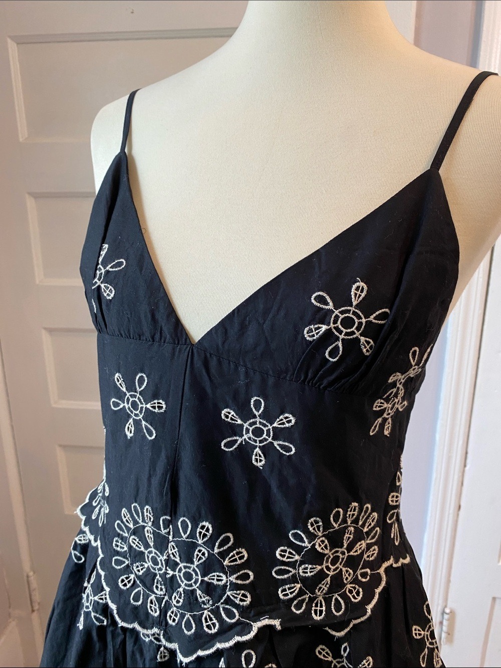 NWT Zara Embroidered Halter Tie Back Dress | 7200/337/800 - Picture 13 of 17